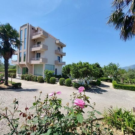 Hotel Dini Радиме Екстер'єр фото