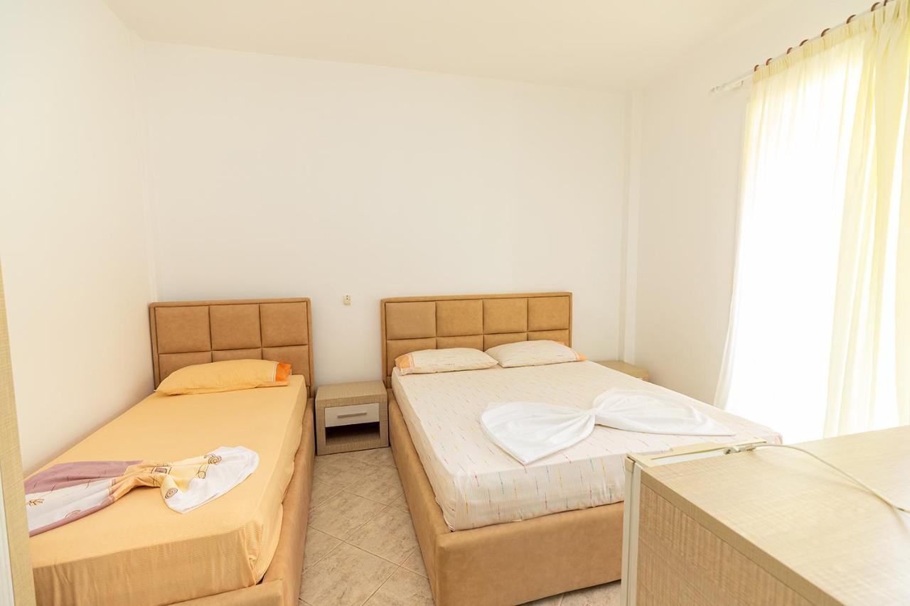 Hotel Dini Радиме Екстер'єр фото