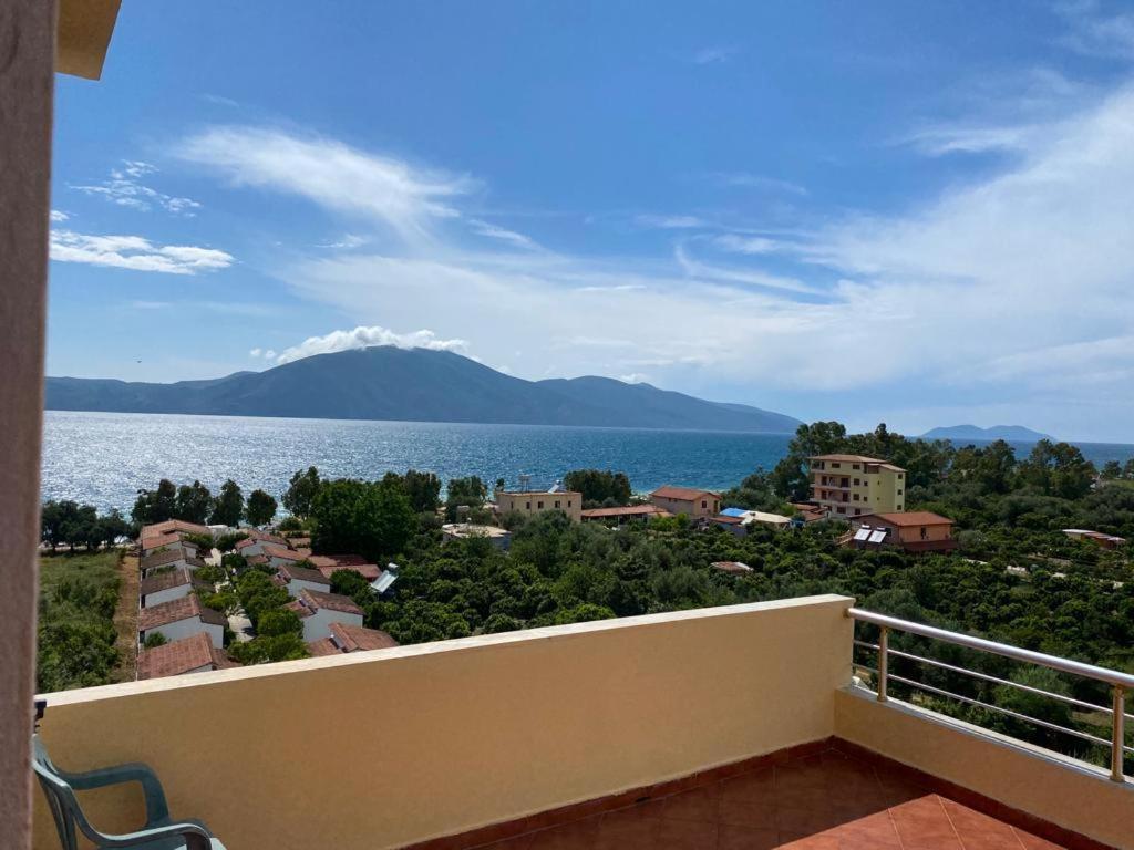 Hotel Dini Радиме Екстер'єр фото