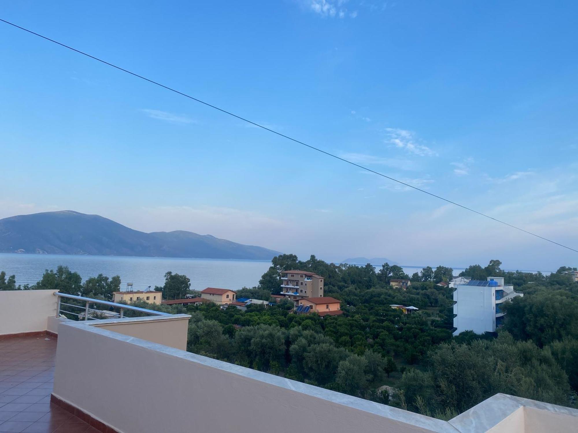 Hotel Dini Радиме Екстер'єр фото